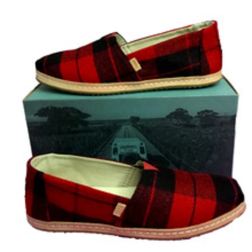 TOMS Red Black Plaid Felt Classic slip on SIZE 9 EUC